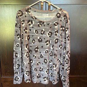 Gray and black leopard print light sweater. EUC. Size L